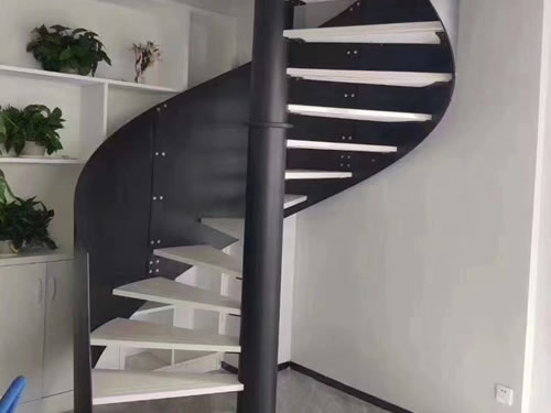 ���D(zhu��n)����002